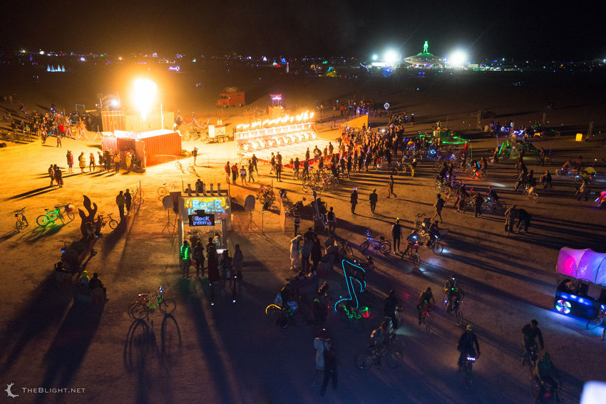 Photo by Neil Girling - theblight.net