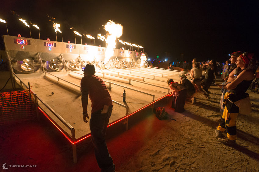 Photo by Neil Girling - theblight.net